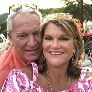 Meet your Posher, Joy